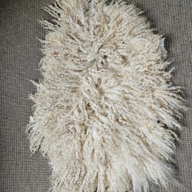 Leicester schapenvacht crèmekleurig, 70 x 50 cm