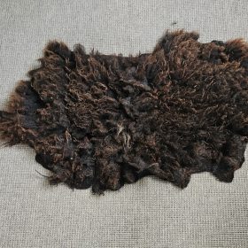 Donkere schapenvacht