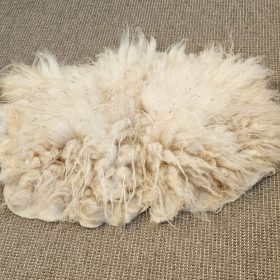 skudde vachtje crème