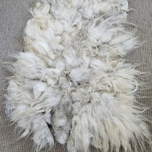 Skudde schapenvacht met grijstinten, 85 x 50 xcm