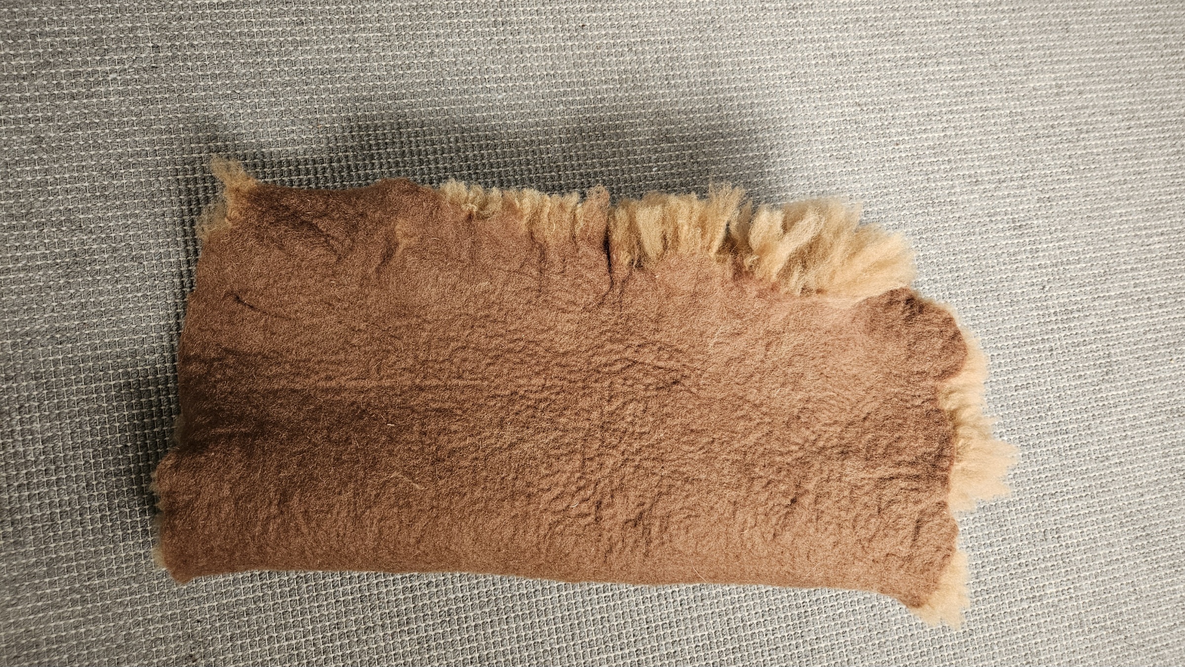 Alpacavacht warm bruin, 60 x 60 cm - Image 3